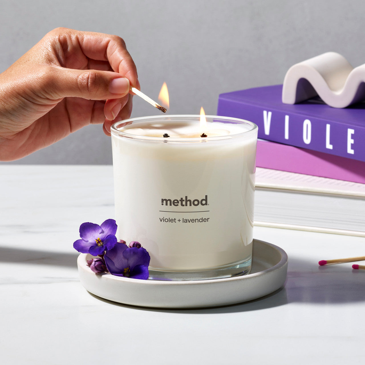 premium soy candle - violet + lavender. 14 oz - Image 7